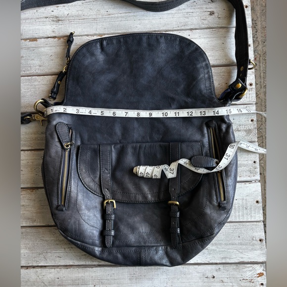 Sabina New York Navy Leather Crossbody / Shoulder Bag - Picture 6 of 6